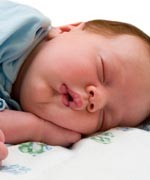 مدة نوم الأطفال تؤثر على نموهم  Large_1238148983